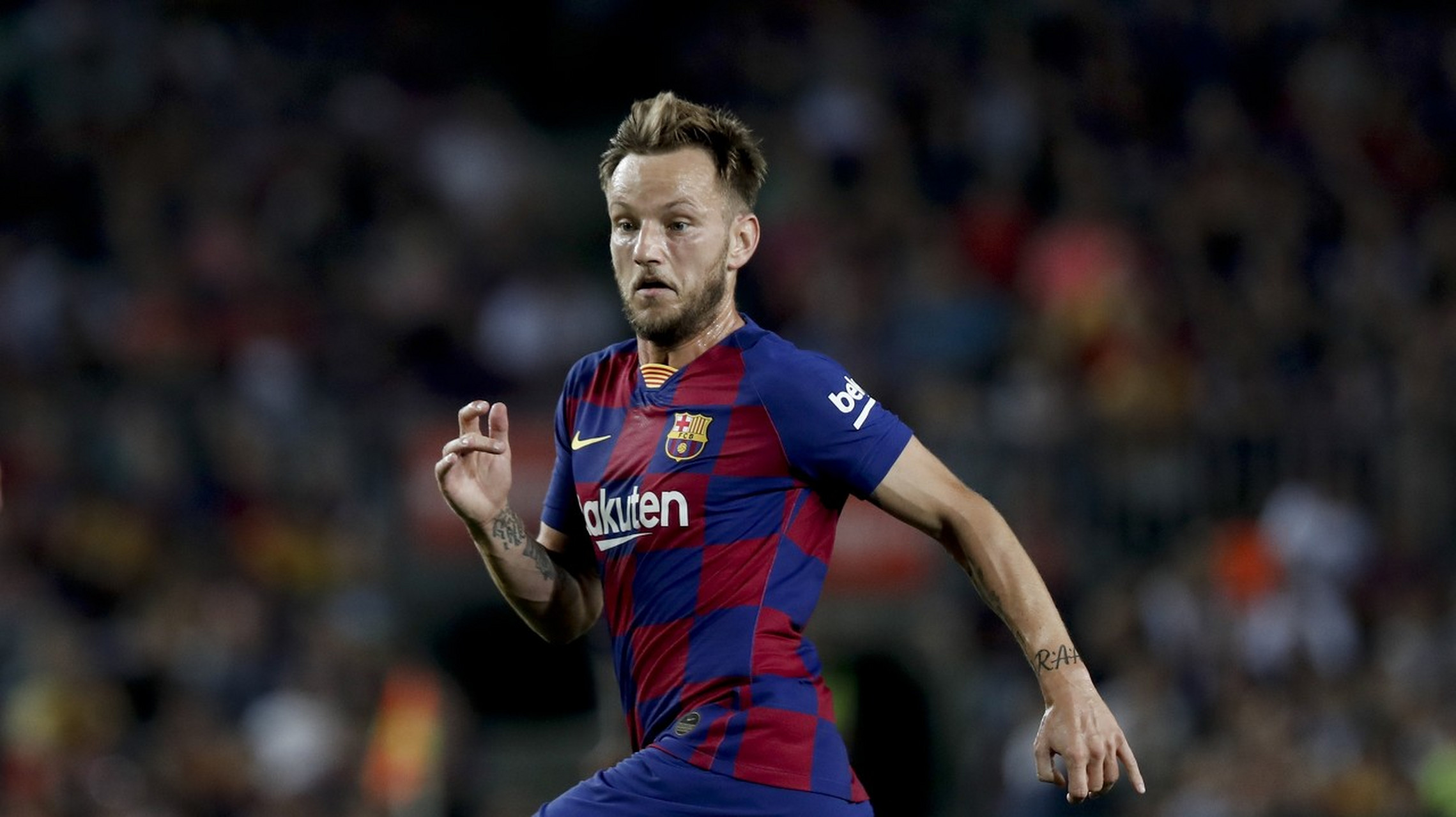 西甲赛前走向成谜；莱比锡迎来里程碑；震撼外界；更衣室氛围转暖的简单介绍