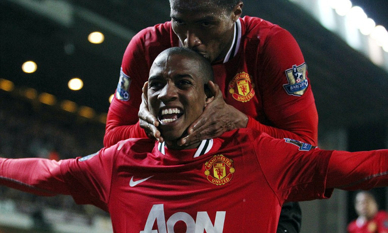 包含离谱！阿贾克斯战术微调备战国王杯塔图姆与70激战利物浦分钟，瓦伦西亚关键时刻完成体检的词条